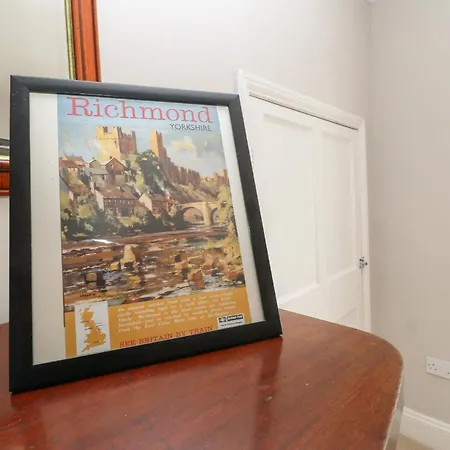 Hutchinson House * 里士满